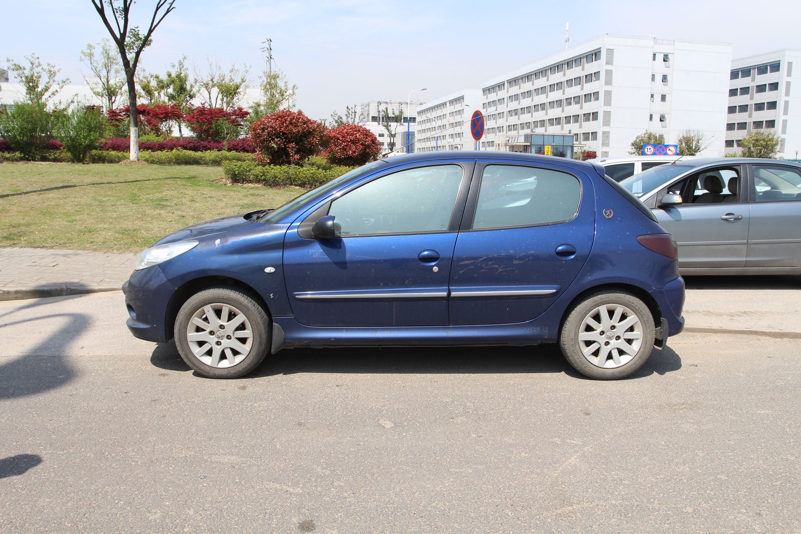 标致-207 2009款 两厢 1.6l 手动品乐版