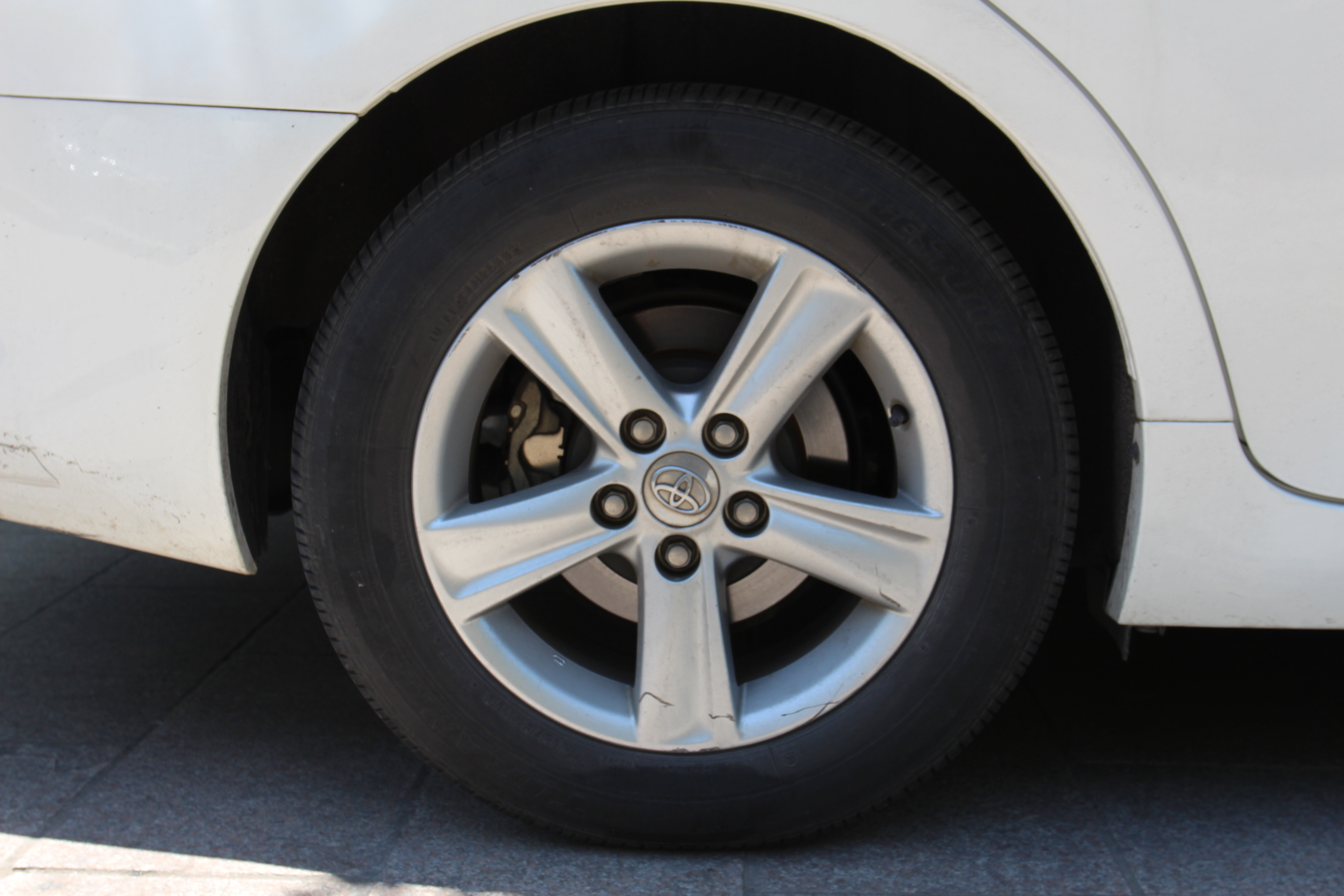 丰田-锐志2010款 2.5v 自动 风尚菁英版