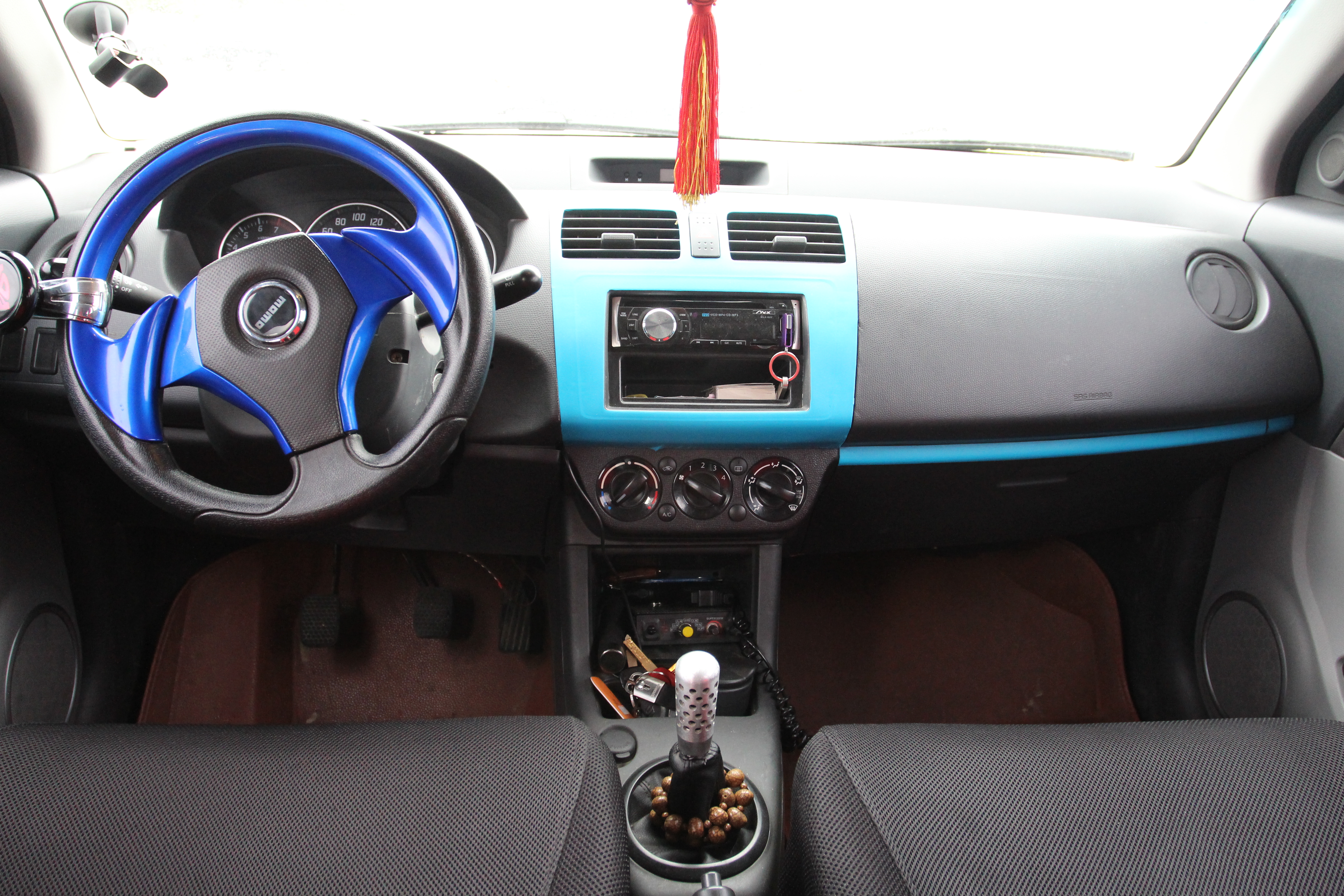 铃木-雨燕2013款 1.3l 手动超值版