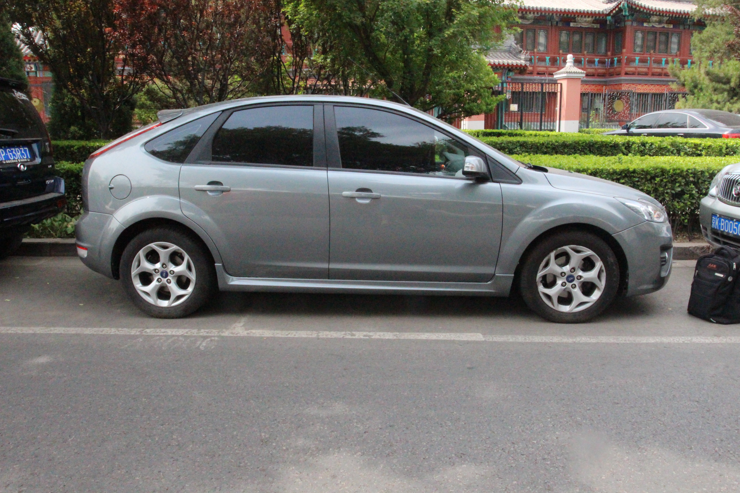 福特-福克斯 2011款 两厢 2.0l 手动 运动型