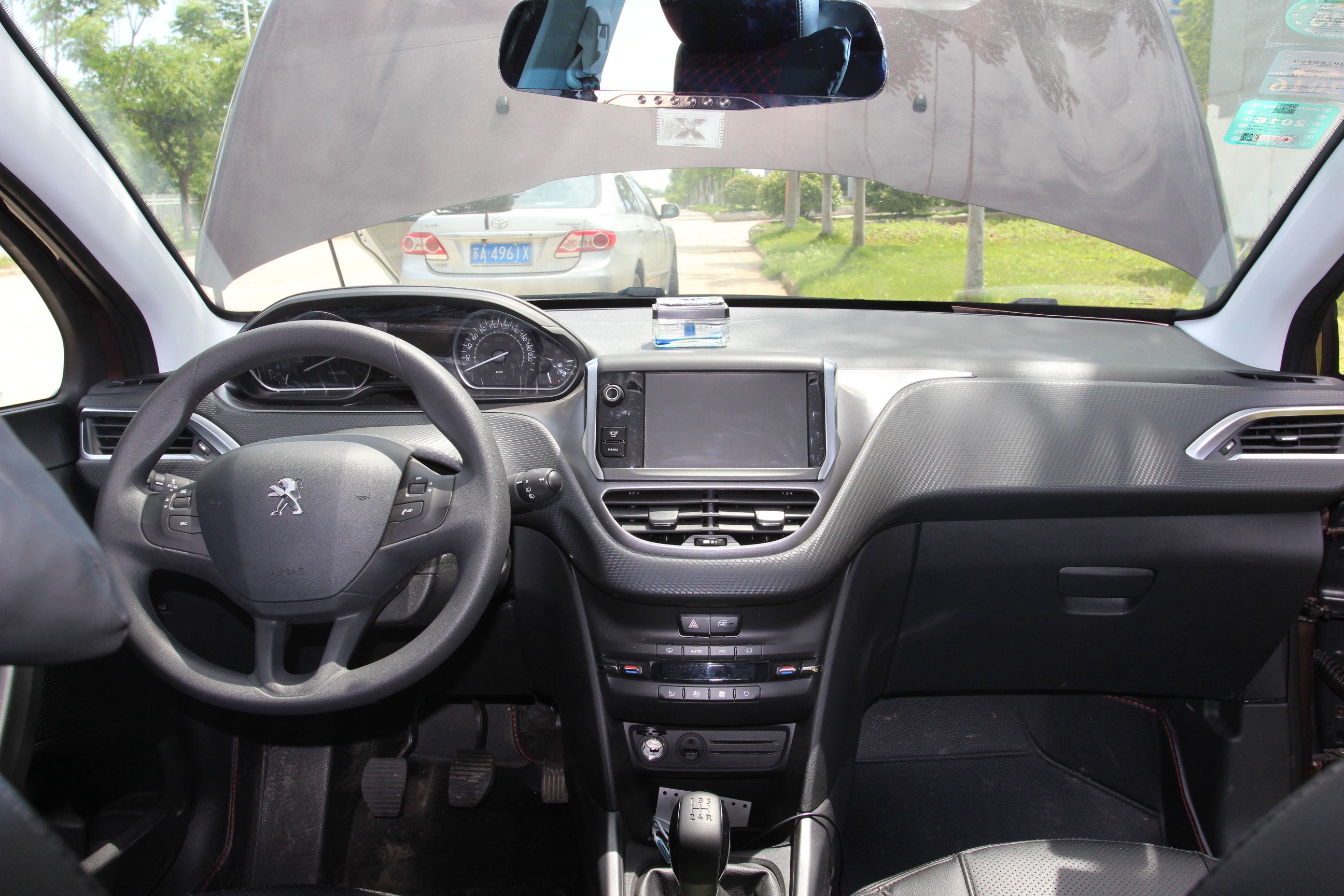 标致-2008 2014款 1.6l 手动时尚版