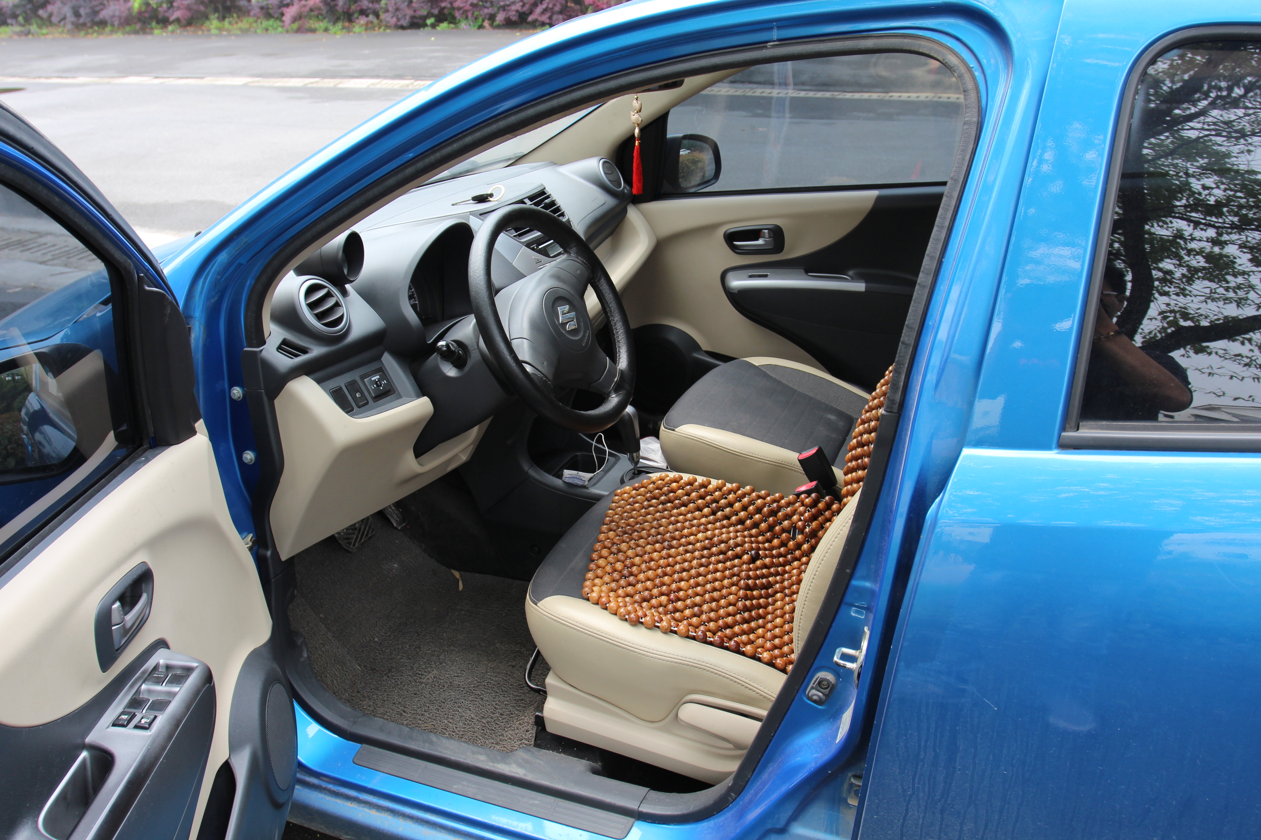 铃木-奥拓2009款 1.0l 自动豪华型