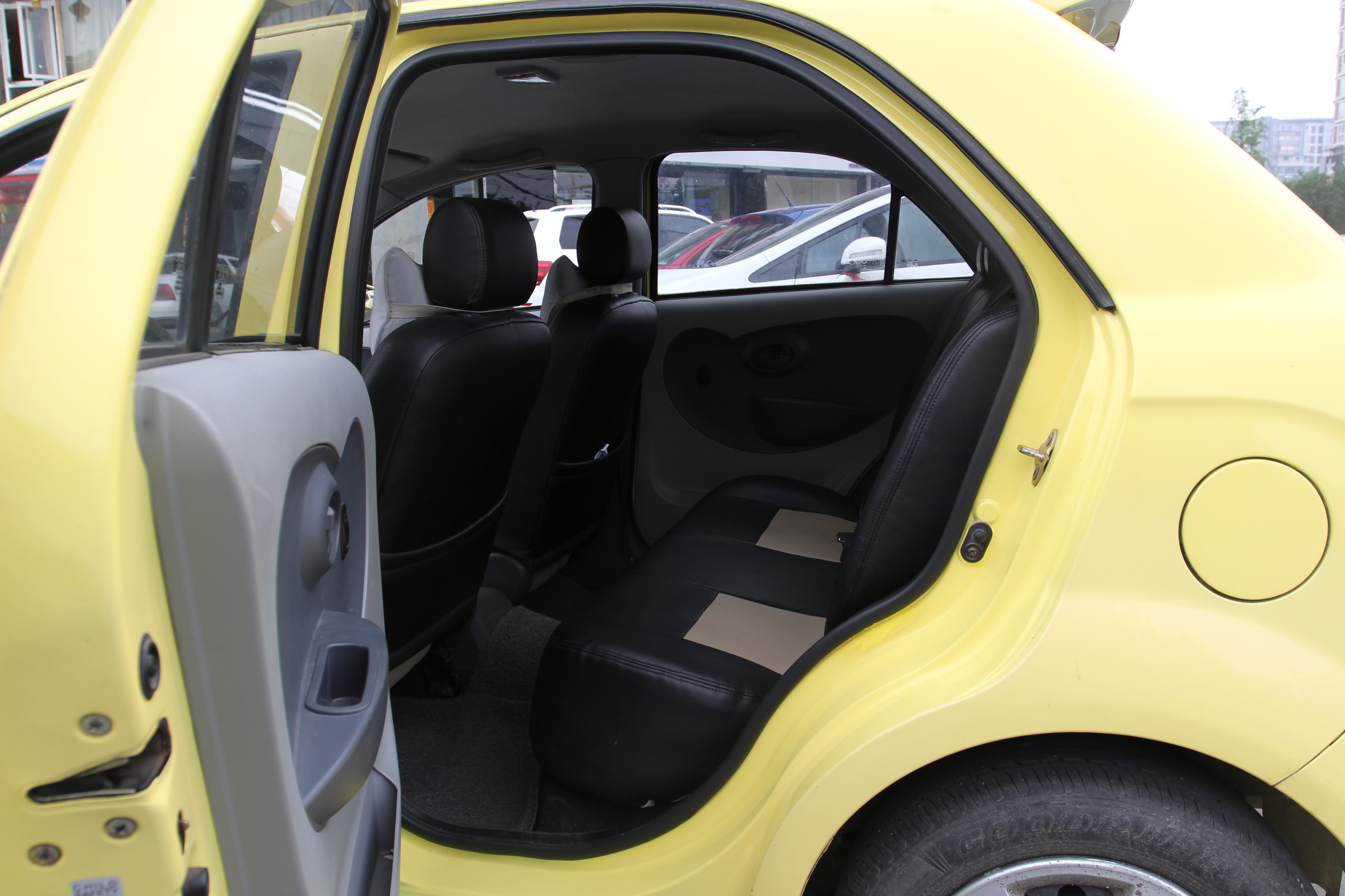 一汽-威志v2 2010款 1.3l 手动舒适型